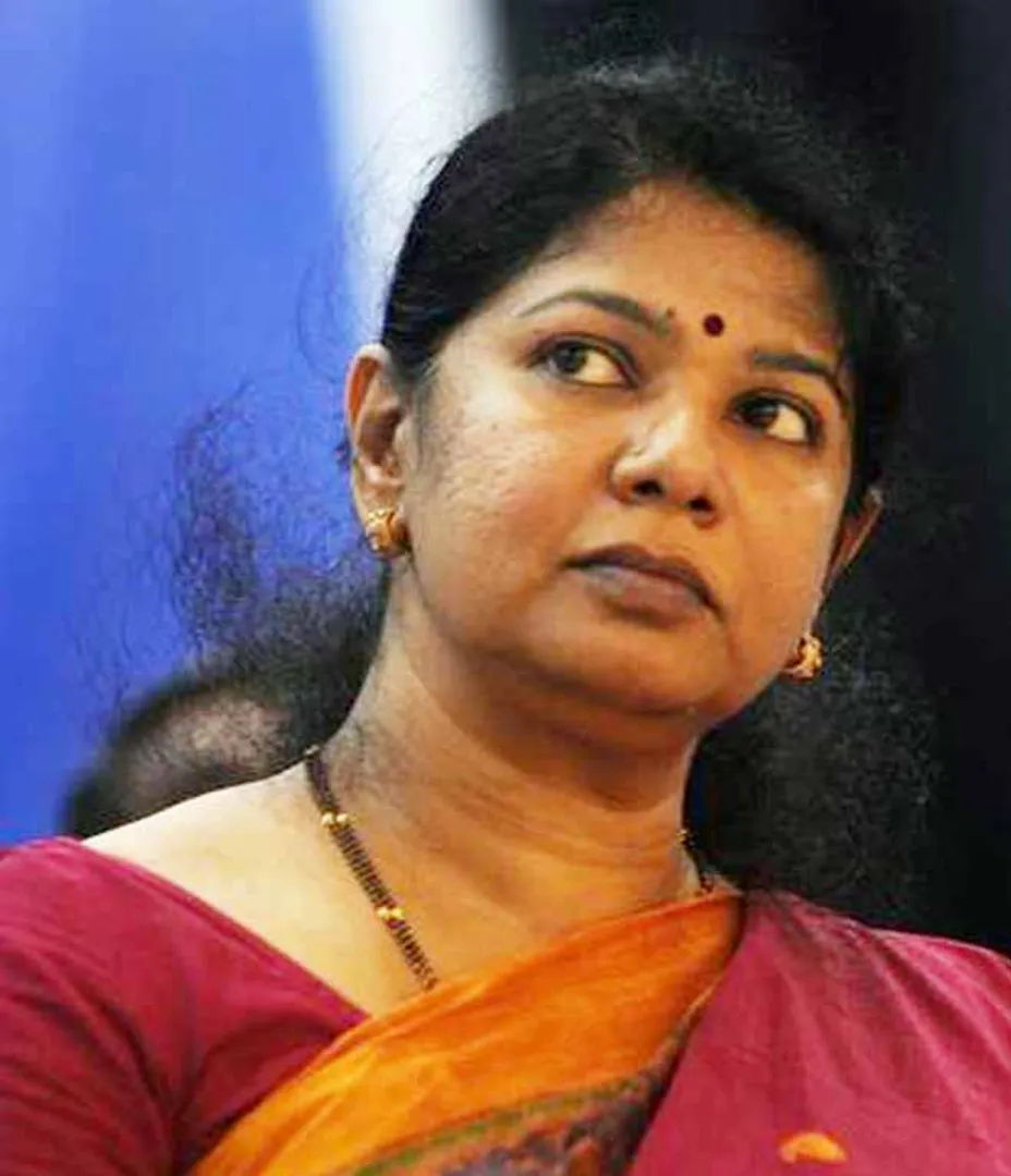 There is fear and fear among the public - Kanimozhi